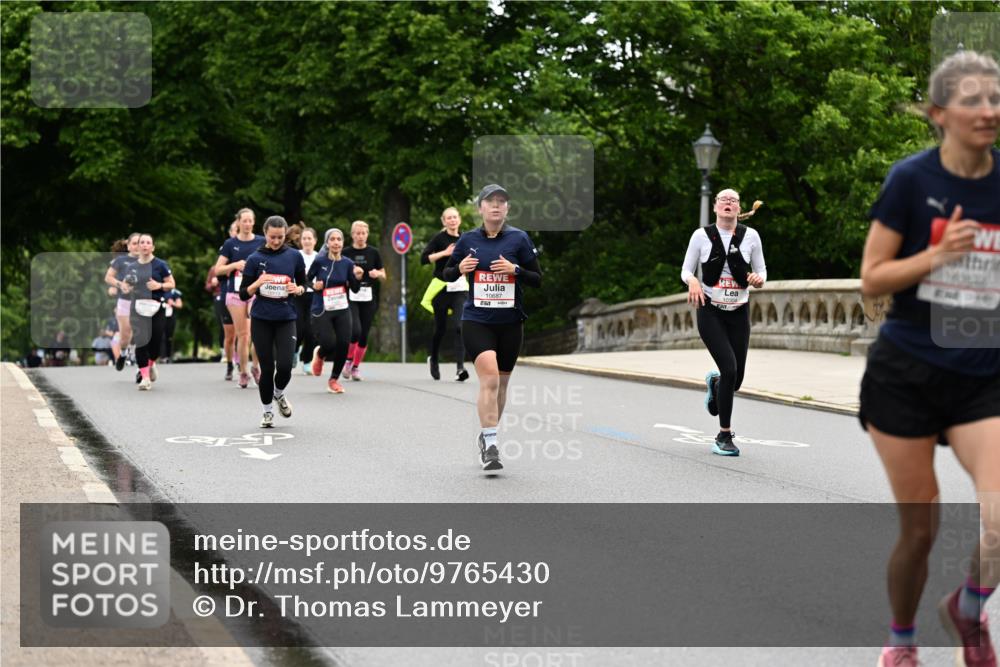 14.06.2026 - REWE Women's Run Dr. Thomas Lammeyer http://msf.ph/oto/9765430 14.06.2026 09:40:34 Laufen 10687, 10546, 835, 10304 meine-sportfotos.de