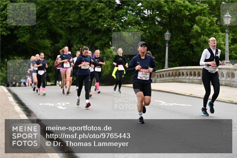 14.06.2026 - REWE Women's Run Dr. Thomas Lammeyer http://msf.ph/oto/9765443 14.06.2026 09:40:35 Laufen 10119, 10687, 7, 10304 meine-sportfotos.de