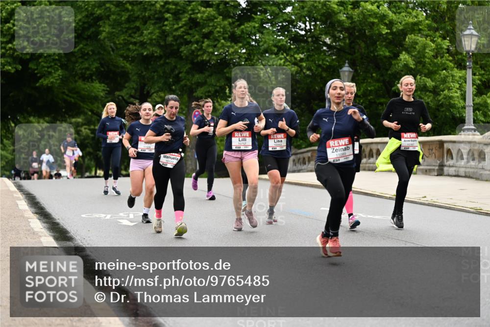 14.06.2026 - REWE Women's Run Dr. Thomas Lammeyer http://msf.ph/oto/9765485 14.06.2026 09:40:38 Laufen 11526, 10122, 10757, 10063, 11089 meine-sportfotos.de
