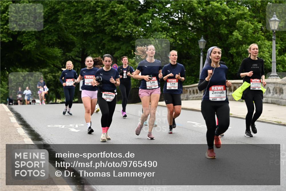 14.06.2026 - REWE Women's Run Dr. Thomas Lammeyer http://msf.ph/oto/9765490 14.06.2026 09:40:38 Laufen 1152, 57, 10122, 10757, 10063, 11089, 57, 10387, 7 meine-sportfotos.de