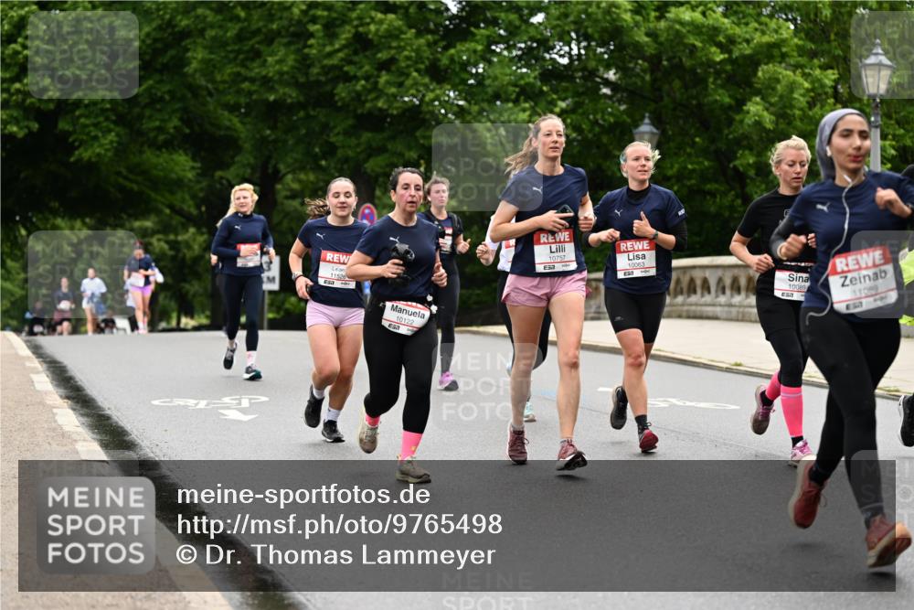 14.06.2026 - REWE Women's Run Dr. Thomas Lammeyer http://msf.ph/oto/9765498 14.06.2026 09:40:39 Laufen 11526, 10122, 10757, 10063, 657, 10089, 7, 11089, 857 meine-sportfotos.de