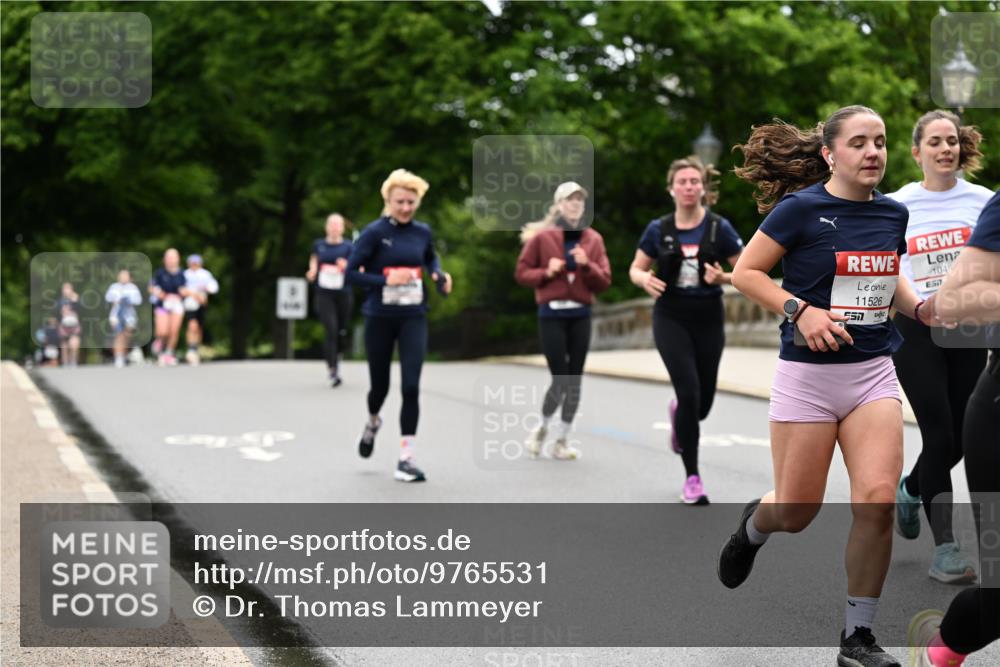 14.06.2026 - REWE Women's Run Dr. Thomas Lammeyer http://msf.ph/oto/9765531 14.06.2026 09:40:41 Laufen 11526, 557, 1049 meine-sportfotos.de