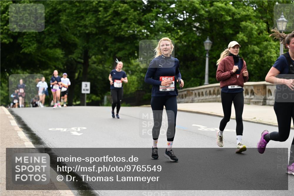 14.06.2026 - REWE Women's Run Dr. Thomas Lammeyer http://msf.ph/oto/9765549 14.06.2026 09:40:42 Laufen 407, 265, 7, 57 meine-sportfotos.de