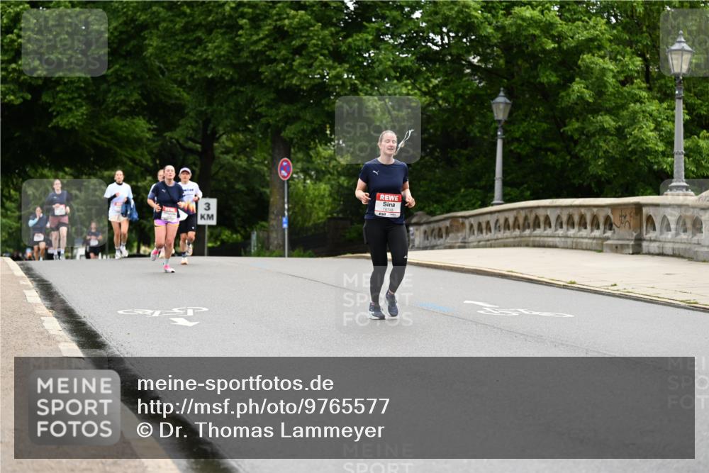 14.06.2026 - REWE Women's Run Dr. Thomas Lammeyer http://msf.ph/oto/9765577 14.06.2026 09:40:44 Laufen 3, 10745 meine-sportfotos.de
