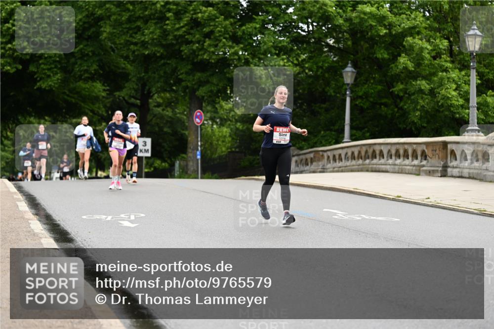 14.06.2026 - REWE Women's Run Dr. Thomas Lammeyer http://msf.ph/oto/9765579 14.06.2026 09:40:44 Laufen 3, 10745 meine-sportfotos.de