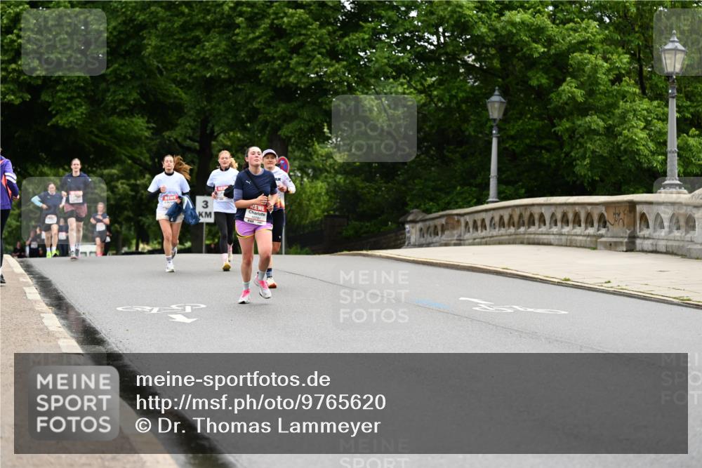 14.06.2026 - REWE Women's Run Dr. Thomas Lammeyer http://msf.ph/oto/9765620 14.06.2026 09:40:47 Laufen 3, 10781 meine-sportfotos.de