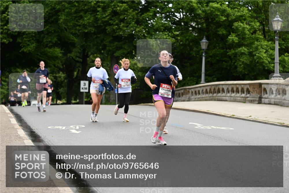 14.06.2026 - REWE Women's Run Dr. Thomas Lammeyer http://msf.ph/oto/9765646 14.06.2026 09:40:48 Laufen 3, 10781 meine-sportfotos.de