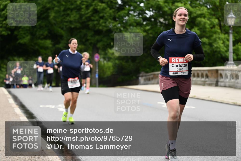 14.06.2026 - REWE Women's Run Dr. Thomas Lammeyer http://msf.ph/oto/9765729 14.06.2026 09:40:55 Laufen 10465, 7 meine-sportfotos.de