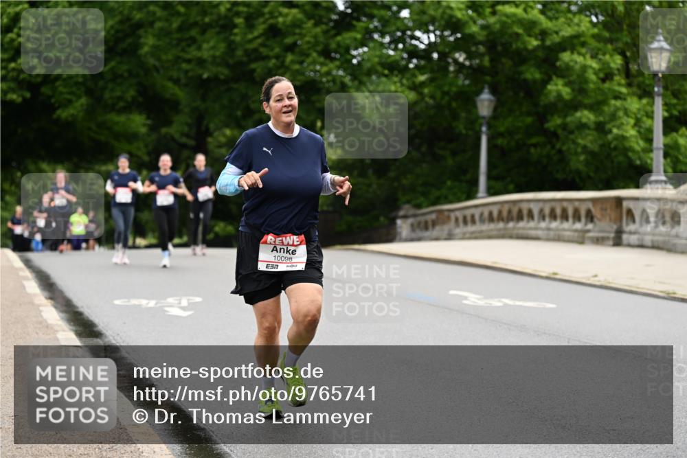 14.06.2026 - REWE Women's Run Dr. Thomas Lammeyer http://msf.ph/oto/9765741 14.06.2026 09:40:56 Laufen 10098, 7 meine-sportfotos.de