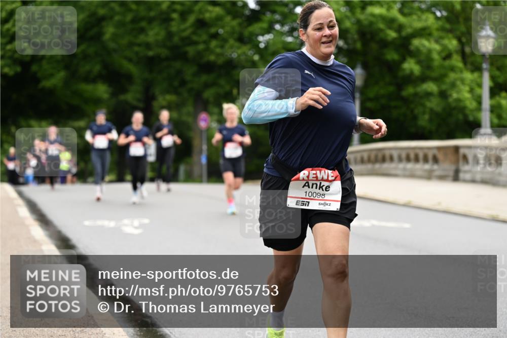 14.06.2026 - REWE Women's Run Dr. Thomas Lammeyer http://msf.ph/oto/9765753 14.06.2026 09:40:57 Laufen 10098 meine-sportfotos.de