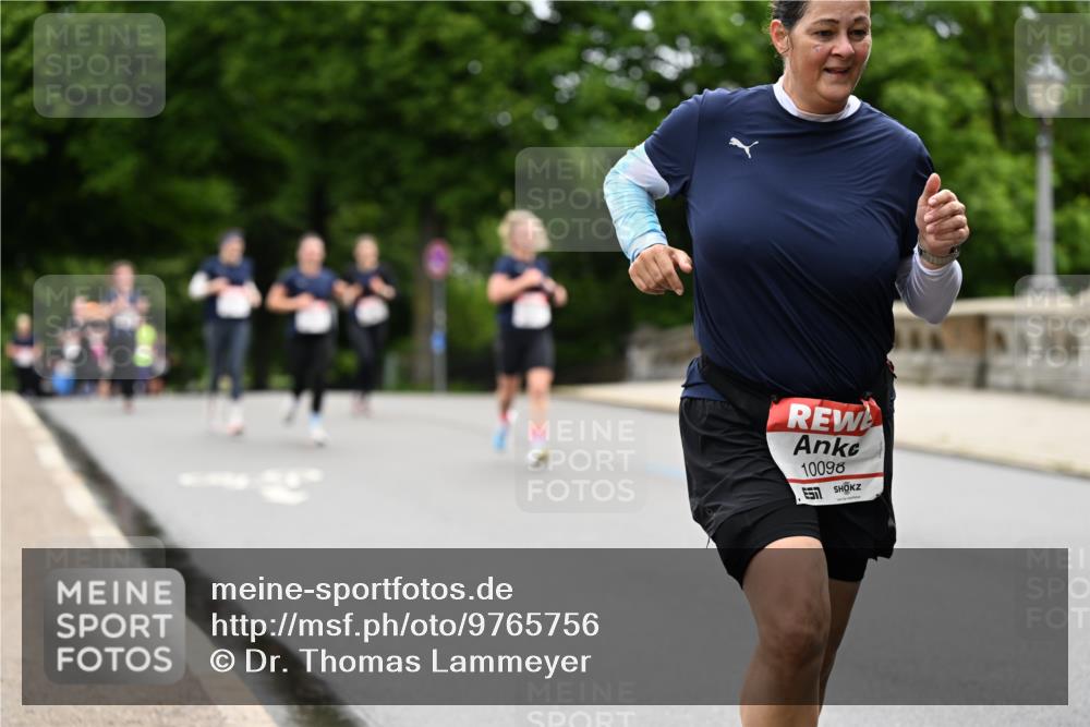 14.06.2026 - REWE Women's Run Dr. Thomas Lammeyer http://msf.ph/oto/9765756 14.06.2026 09:40:57 Laufen 10098 meine-sportfotos.de