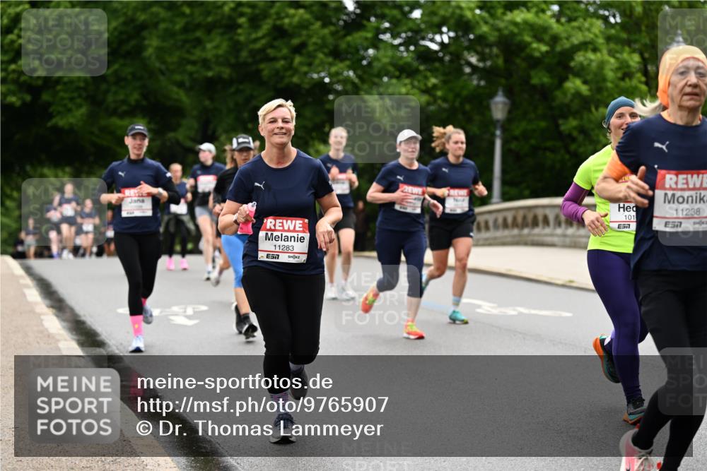 14.06.2026 - REWE Women's Run Dr. Thomas Lammeyer http://msf.ph/oto/9765907 14.06.2026 09:41:09 Laufen 11283, 7, 101, 7, 11238, 7 meine-sportfotos.de