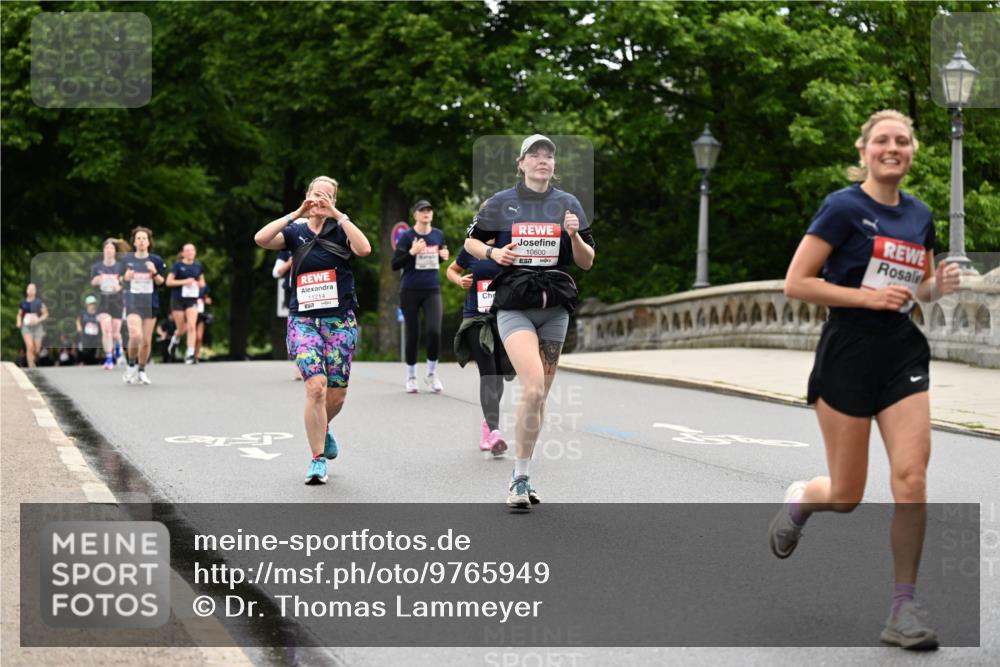 14.06.2026 - REWE Women's Run Dr. Thomas Lammeyer http://msf.ph/oto/9765949 14.06.2026 09:41:13 Laufen 11214, 10600 meine-sportfotos.de
