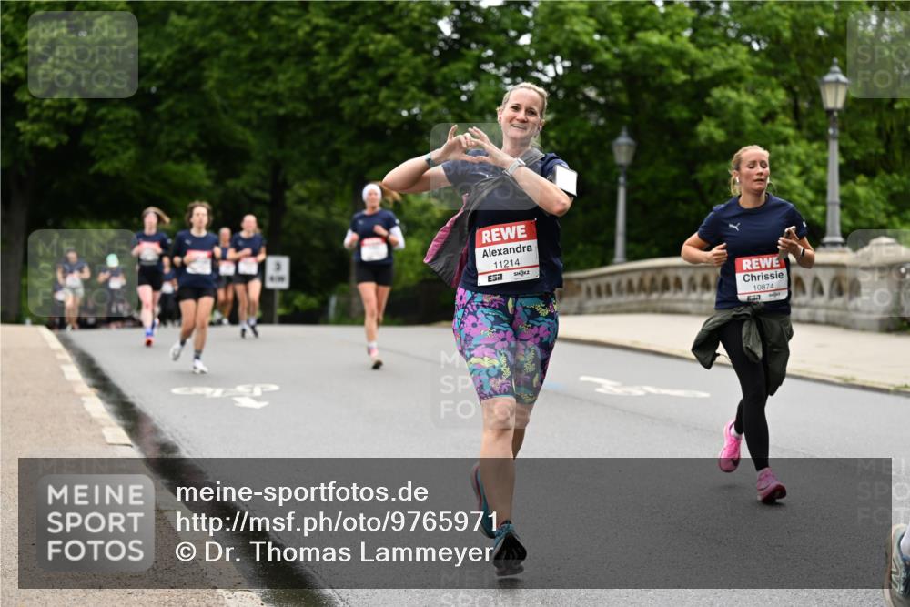 14.06.2026 - REWE Women's Run Dr. Thomas Lammeyer http://msf.ph/oto/9765971 14.06.2026 09:41:14 Laufen 11214, 57, 10874 meine-sportfotos.de