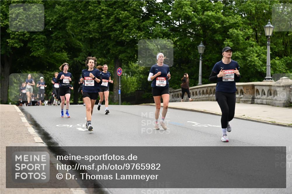 14.06.2026 - REWE Women's Run Dr. Thomas Lammeyer http://msf.ph/oto/9765982 14.06.2026 09:41:16 Laufen 51, 10156 meine-sportfotos.de