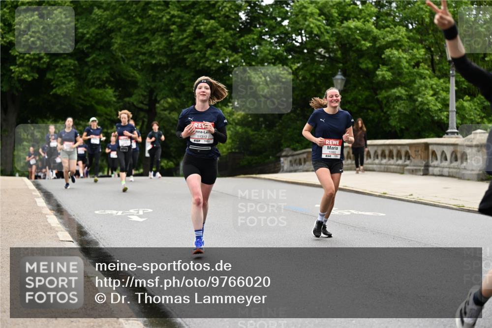 14.06.2026 - REWE Women's Run Dr. Thomas Lammeyer http://msf.ph/oto/9766020 14.06.2026 09:41:19 Laufen 11312, 5, 10882 meine-sportfotos.de