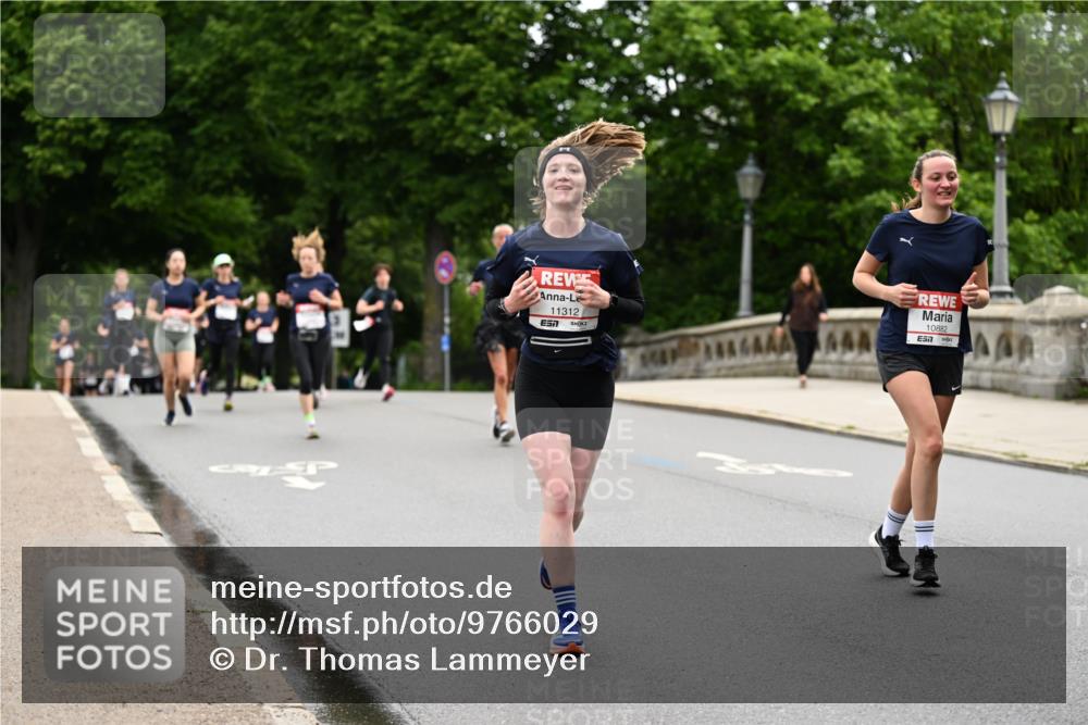 14.06.2026 - REWE Women's Run Dr. Thomas Lammeyer http://msf.ph/oto/9766029 14.06.2026 09:41:20 Laufen 11312, 7, 10882 meine-sportfotos.de
