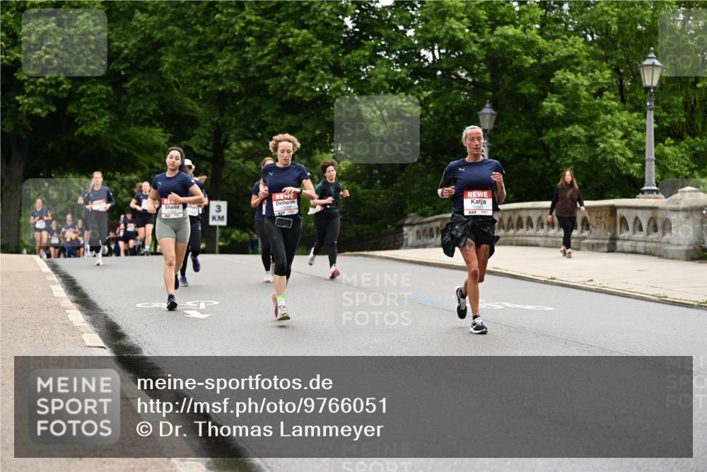 14.06.2026 - REWE Women's Run Dr. Thomas Lammeyer http://msf.ph/oto/9766051 14.06.2026 09:41:22 Laufen 3, 10561, 11302 meine-sportfotos.de
