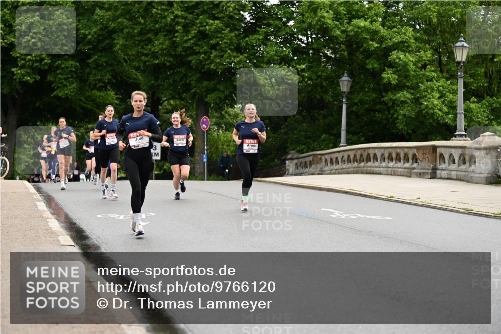 14.06.2026 - REWE Women's Run Dr. Thomas Lammeyer http://msf.ph/oto/9766120 14.06.2026 09:41:27 Laufen 3, 11423 meine-sportfotos.de