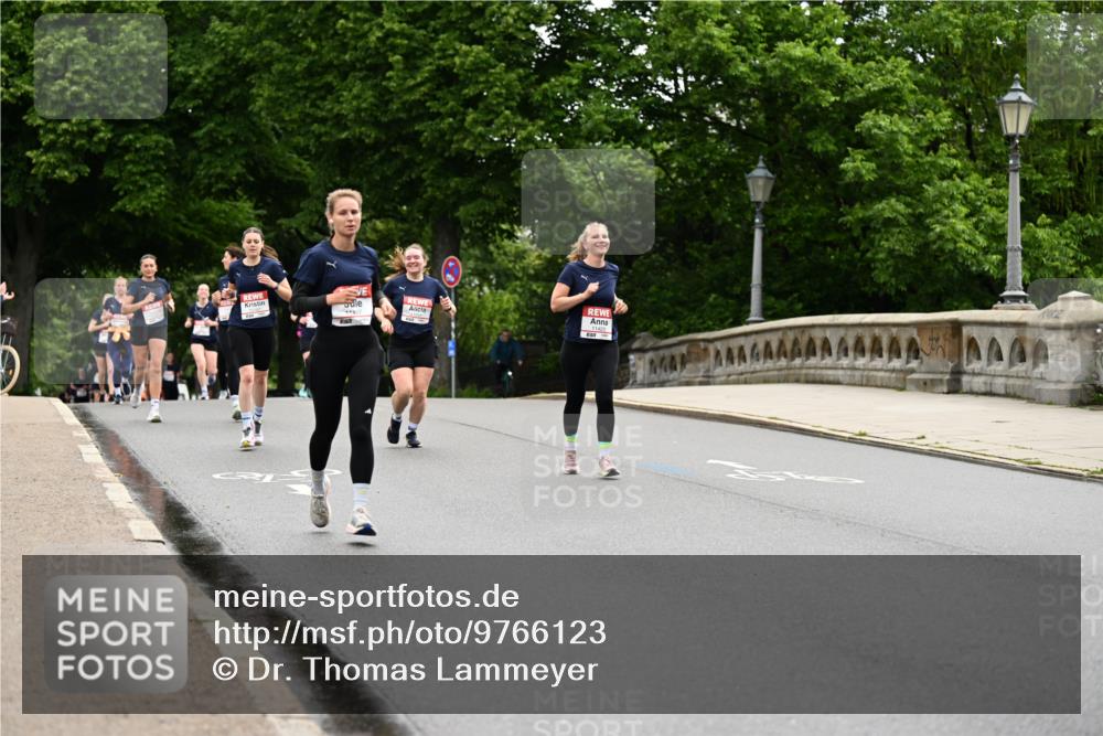 14.06.2026 - REWE Women's Run Dr. Thomas Lammeyer http://msf.ph/oto/9766123 14.06.2026 09:41:27 Laufen 17, 11423 meine-sportfotos.de