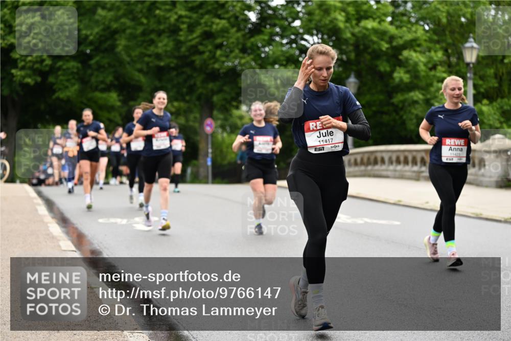 14.06.2026 - REWE Women's Run Dr. Thomas Lammeyer http://msf.ph/oto/9766147 14.06.2026 09:41:29 Laufen 11417, 7, 11423 meine-sportfotos.de