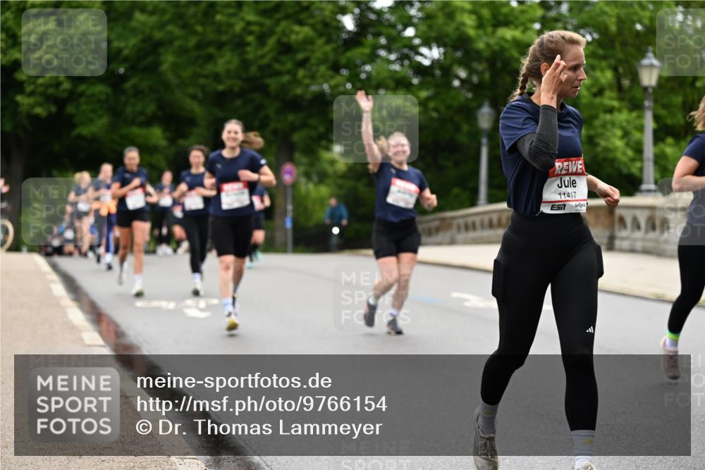 14.06.2026 - REWE Women's Run Dr. Thomas Lammeyer http://msf.ph/oto/9766154 14.06.2026 09:41:30 Laufen 407, 11417 meine-sportfotos.de