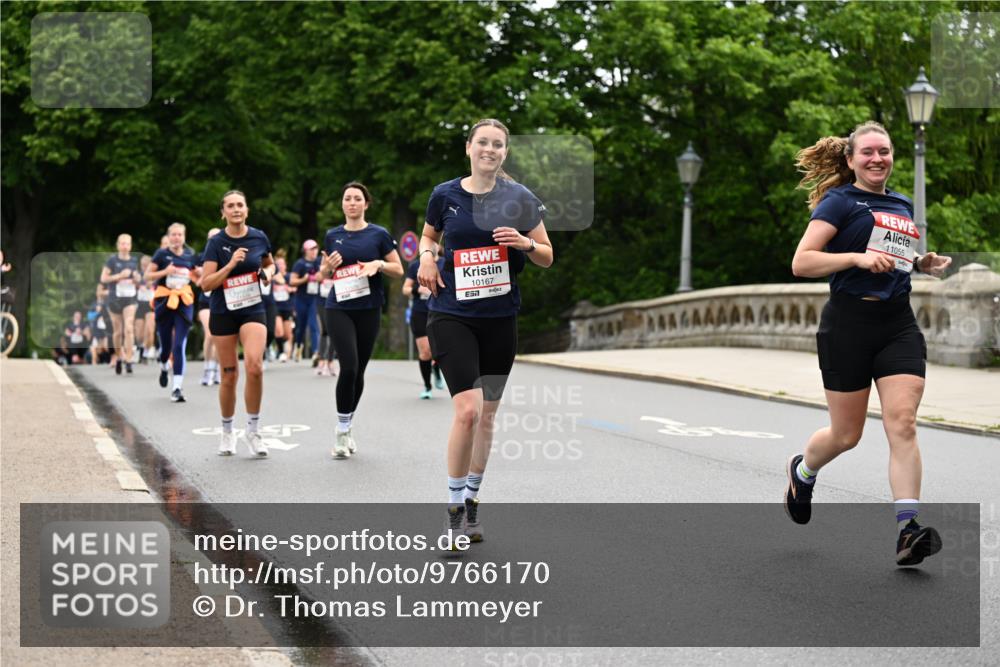14.06.2026 - REWE Women's Run Dr. Thomas Lammeyer http://msf.ph/oto/9766170 14.06.2026 09:41:31 Laufen 80, 10167, 57, 11055 meine-sportfotos.de