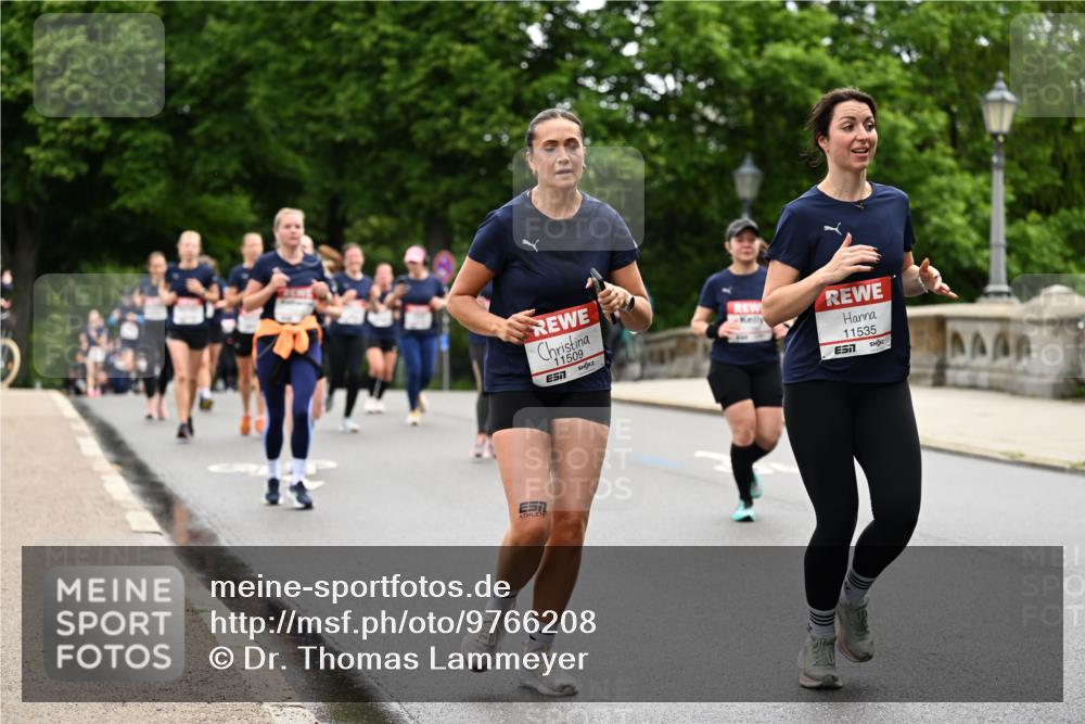 14.06.2026 - REWE Women's Run Dr. Thomas Lammeyer http://msf.ph/oto/9766208 14.06.2026 09:41:33 Laufen 11509, 7, 11535 meine-sportfotos.de