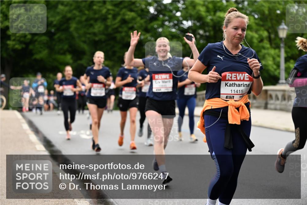 14.06.2026 - REWE Women's Run Dr. Thomas Lammeyer http://msf.ph/oto/9766247 14.06.2026 09:41:36 Laufen 10645, 11415 meine-sportfotos.de