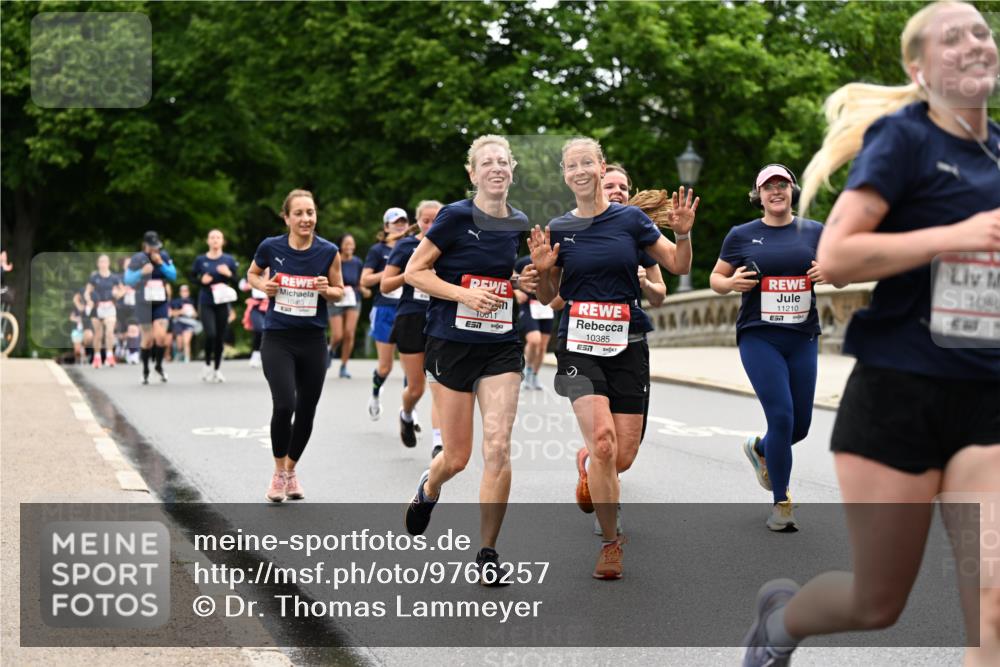 14.06.2026 - REWE Women's Run Dr. Thomas Lammeyer http://msf.ph/oto/9766257 14.06.2026 09:41:38 Laufen 063, 11, 10385, 7, 11210, 57, 1084 meine-sportfotos.de