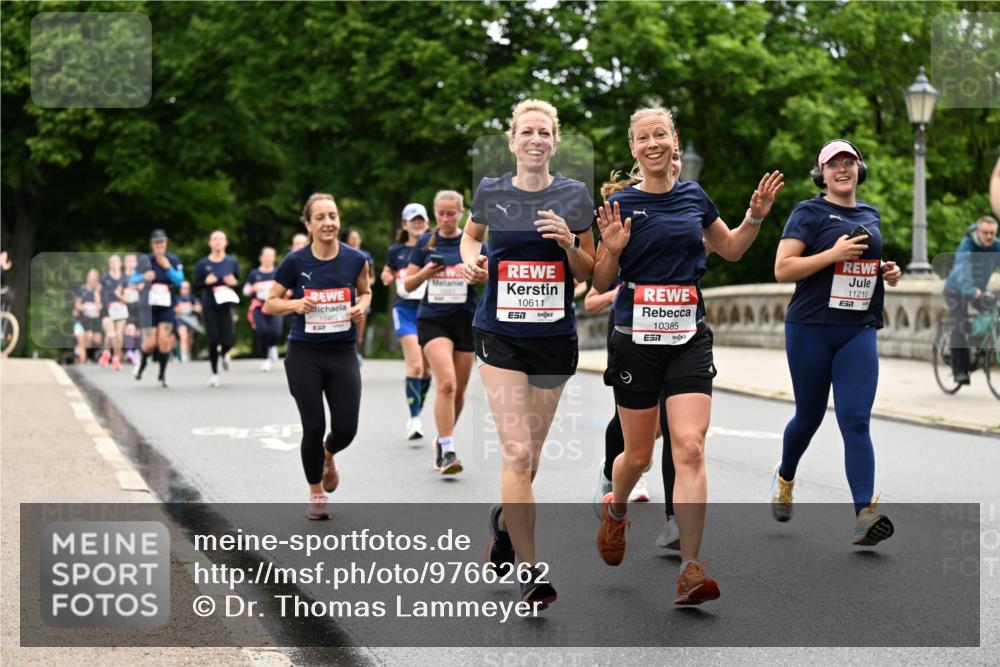 14.06.2026 - REWE Women's Run Dr. Thomas Lammeyer http://msf.ph/oto/9766262 14.06.2026 09:41:38 Laufen 10403, 10611, 51, 10385, 7, 11210, 7 meine-sportfotos.de