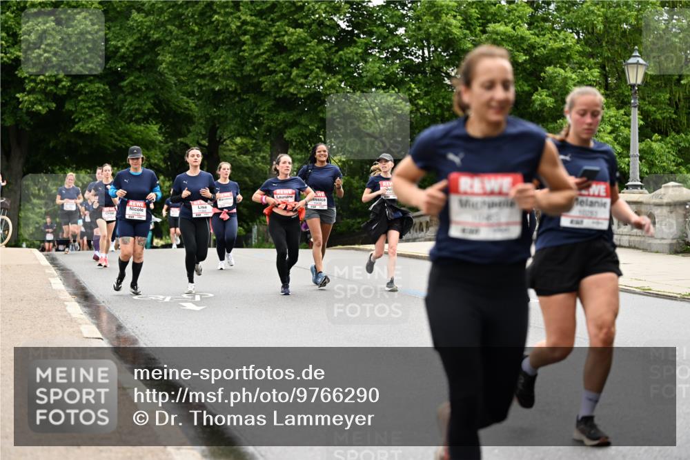 14.06.2026 - REWE Women's Run Dr. Thomas Lammeyer http://msf.ph/oto/9766290 14.06.2026 09:41:40 Laufen 10740, 10263, 4137 meine-sportfotos.de
