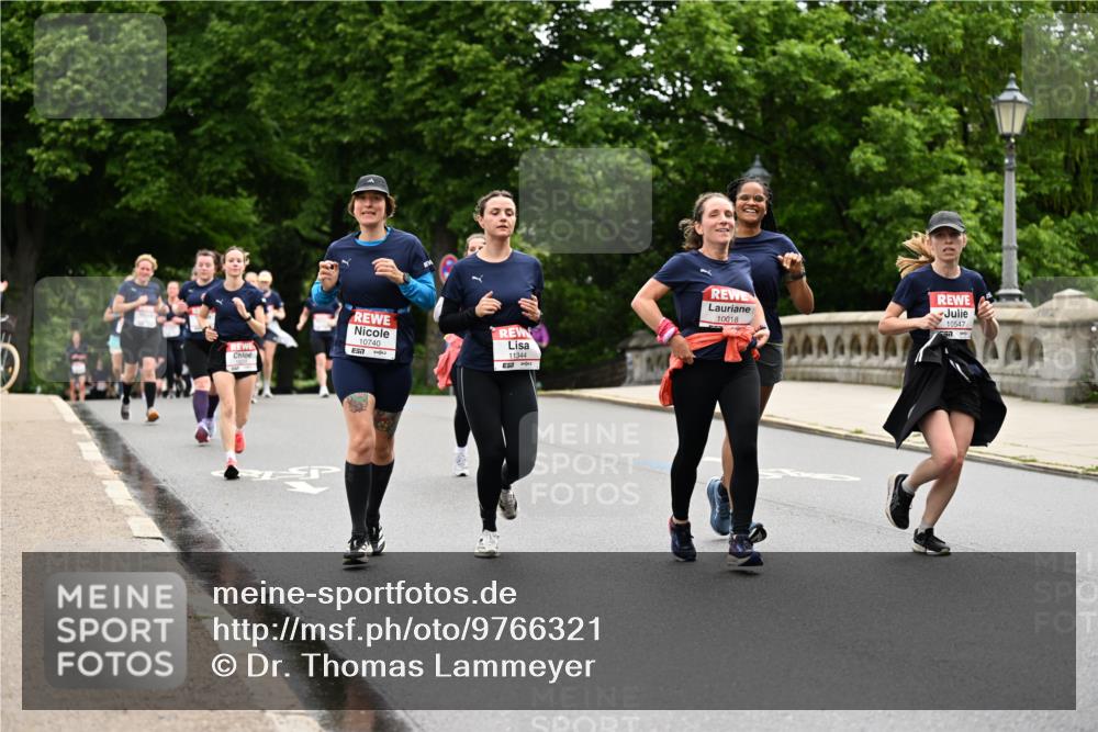 14.06.2026 - REWE Women's Run Dr. Thomas Lammeyer http://msf.ph/oto/9766321 14.06.2026 09:41:42 Laufen 10740, 7, 11344, 10018, 10547 meine-sportfotos.de