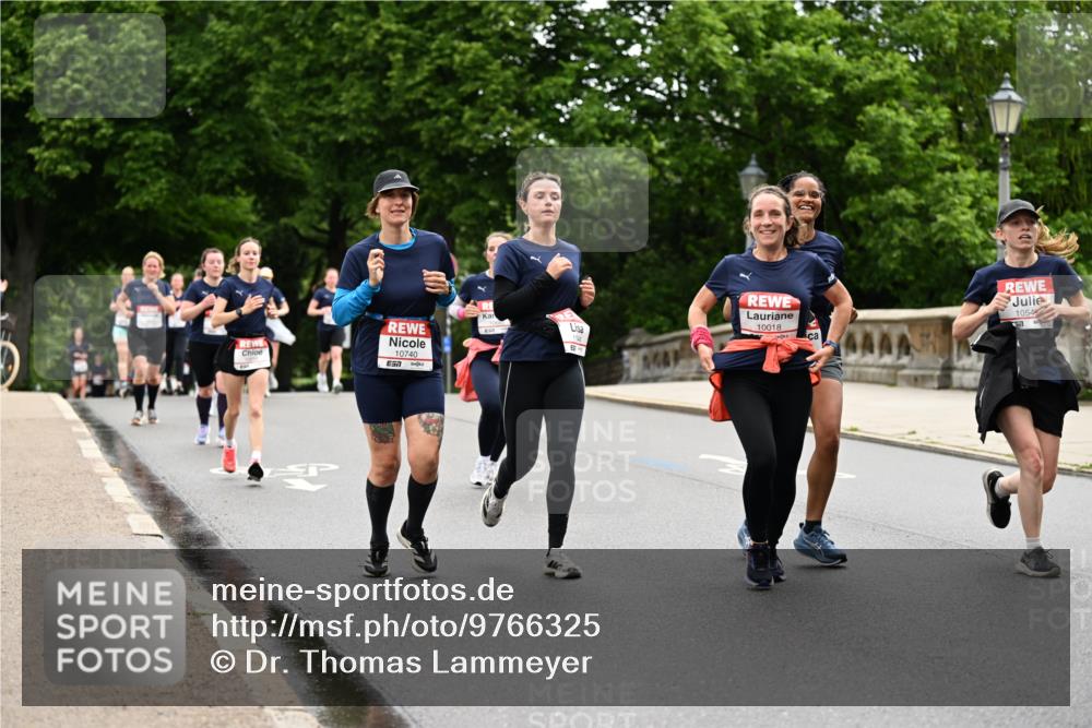 14.06.2026 - REWE Women's Run Dr. Thomas Lammeyer http://msf.ph/oto/9766325 14.06.2026 09:41:42 Laufen 10740, 57, 10018, 1054 meine-sportfotos.de