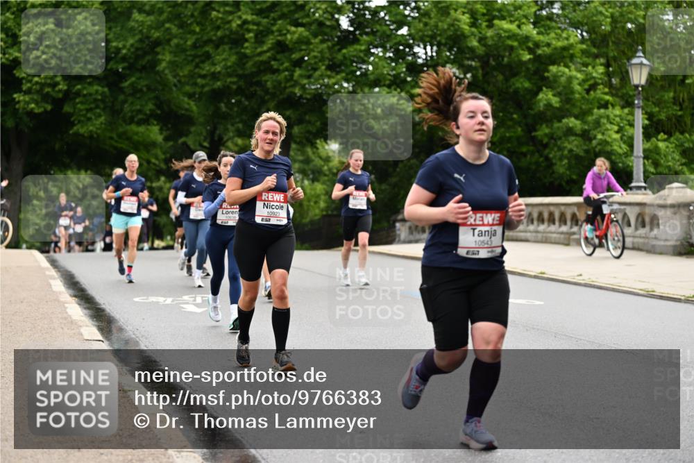 14.06.2026 - REWE Women's Run Dr. Thomas Lammeyer http://msf.ph/oto/9766383 14.06.2026 09:41:47 Laufen 10923, 10638, 7, 10543 meine-sportfotos.de