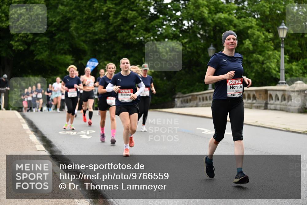 14.06.2026 - REWE Women's Run Dr. Thomas Lammeyer http://msf.ph/oto/9766559 14.06.2026 09:42:01 Laufen 11370, 10423 meine-sportfotos.de