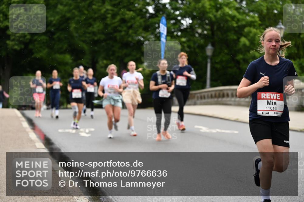 14.06.2026 - REWE Women's Run Dr. Thomas Lammeyer http://msf.ph/oto/9766636 14.06.2026 09:42:07 Laufen 11016 meine-sportfotos.de
