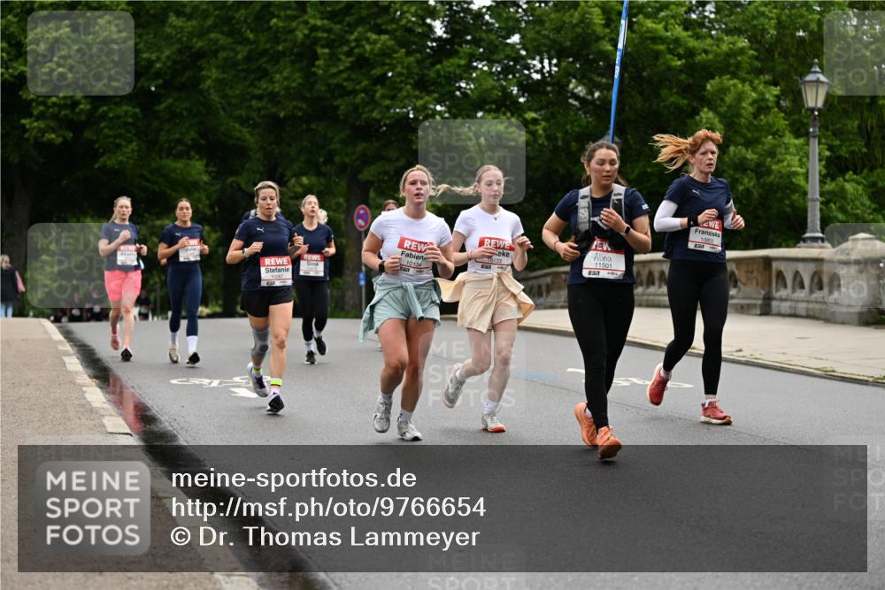 14.06.2026 - REWE Women's Run Dr. Thomas Lammeyer http://msf.ph/oto/9766654 14.06.2026 09:42:08 Laufen 10134, 10133, 11501, 57, 10802, 7 meine-sportfotos.de