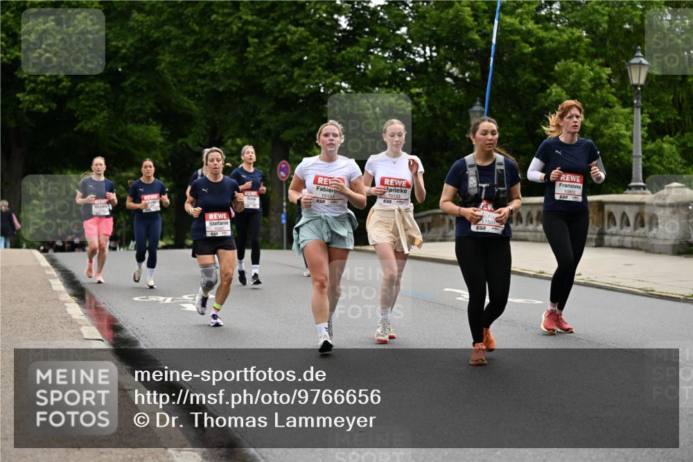 14.06.2026 - REWE Women's Run Dr. Thomas Lammeyer http://msf.ph/oto/9766656 14.06.2026 09:42:09 Laufen 7, 10134, 10133, 11501, 57, 10802 meine-sportfotos.de