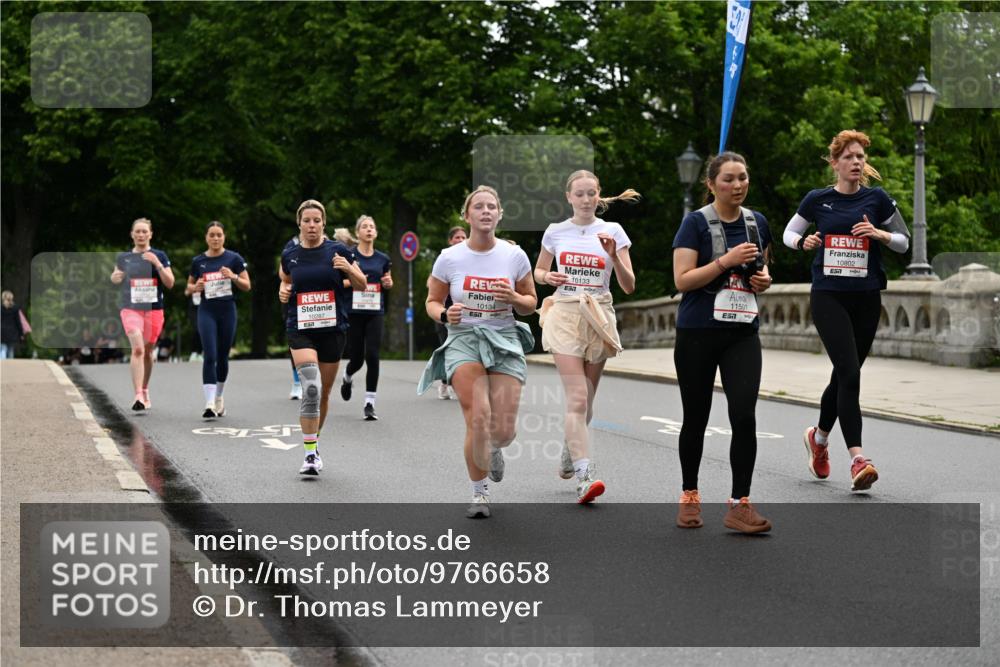 14.06.2026 - REWE Women's Run Dr. Thomas Lammeyer http://msf.ph/oto/9766658 14.06.2026 09:42:09 Laufen 10134, 10133, 10287, 57, 11501, 10802 meine-sportfotos.de
