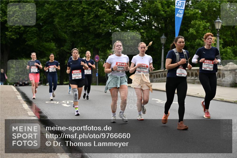 14.06.2026 - REWE Women's Run Dr. Thomas Lammeyer http://msf.ph/oto/9766660 14.06.2026 09:42:09 Laufen 10134, 10133, 5, 30, 11501, 10802 meine-sportfotos.de