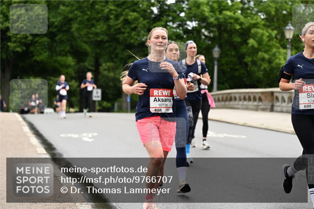 14.06.2026 - REWE Women's Run Dr. Thomas Lammeyer http://msf.ph/oto/9766707 14.06.2026 09:42:13 Laufen 10736, 51, 104 meine-sportfotos.de