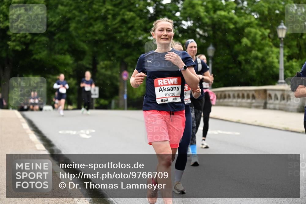 14.06.2026 - REWE Women's Run Dr. Thomas Lammeyer http://msf.ph/oto/9766709 14.06.2026 09:42:13 Laufen 10736, 57 meine-sportfotos.de