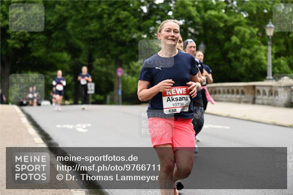 14.06.2026 - REWE Women's Run Dr. Thomas Lammeyer http://msf.ph/oto/9766711 14.06.2026 09:42:13 Laufen 10736 meine-sportfotos.de