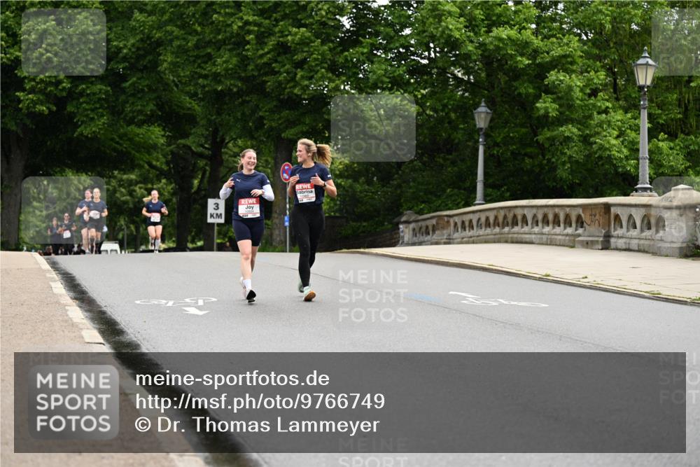 14.06.2026 - REWE Women's Run Dr. Thomas Lammeyer http://msf.ph/oto/9766749 14.06.2026 09:42:17 Laufen 3 meine-sportfotos.de