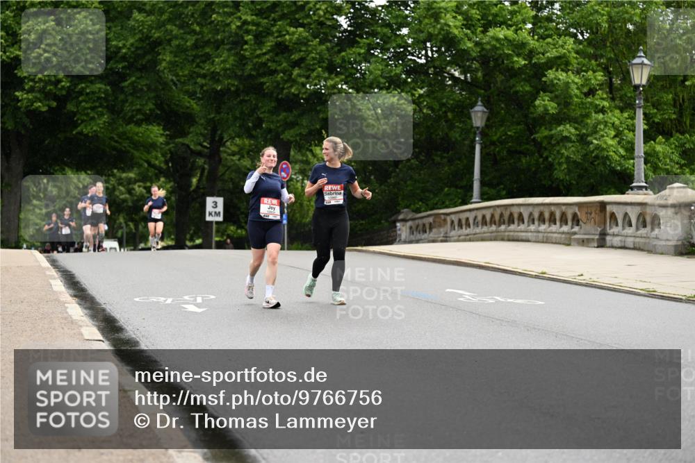 14.06.2026 - REWE Women's Run Dr. Thomas Lammeyer http://msf.ph/oto/9766756 14.06.2026 09:42:17 Laufen 3, 10960 meine-sportfotos.de