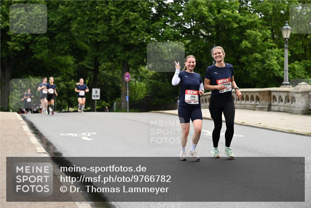 14.06.2026 - REWE Women's Run Dr. Thomas Lammeyer http://msf.ph/oto/9766782 14.06.2026 09:42:19 Laufen 10934 meine-sportfotos.de