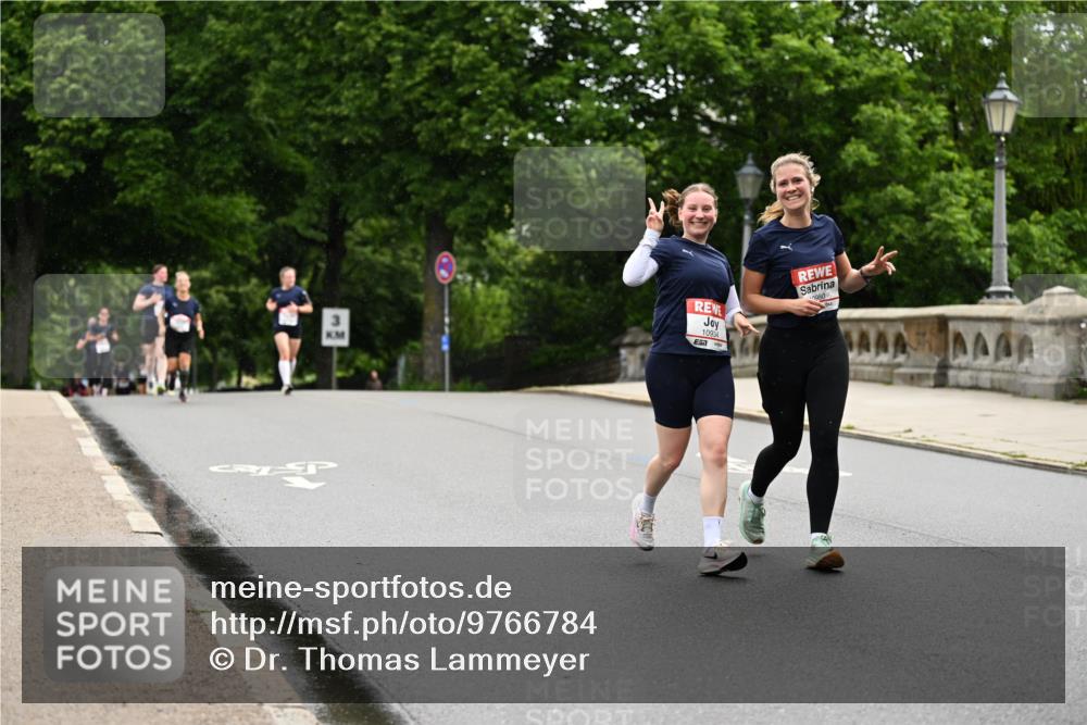 14.06.2026 - REWE Women's Run Dr. Thomas Lammeyer http://msf.ph/oto/9766784 14.06.2026 09:42:19 Laufen 10934 meine-sportfotos.de