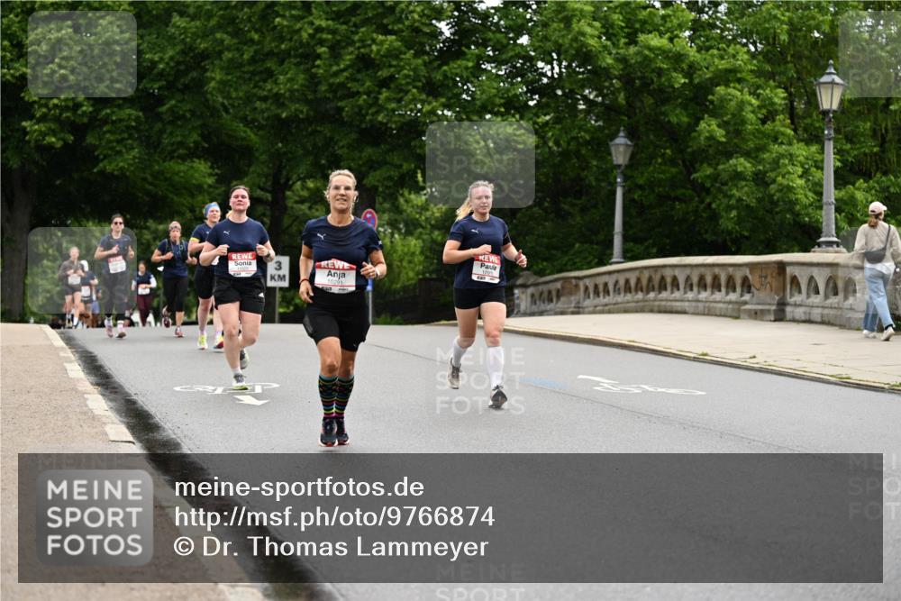 14.06.2026 - REWE Women's Run Dr. Thomas Lammeyer http://msf.ph/oto/9766874 14.06.2026 09:42:25 Laufen 3, 10291 meine-sportfotos.de