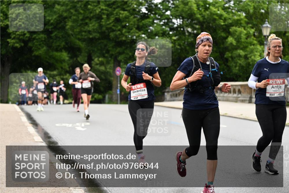 14.06.2026 - REWE Women's Run Dr. Thomas Lammeyer http://msf.ph/oto/9766944 14.06.2026 09:42:31 Laufen 11382, 57, 10310 meine-sportfotos.de